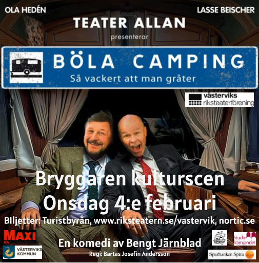 Skådespelarna sitter i en husvagn och ser glada ut.