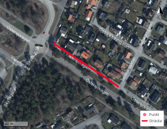 Östersjövägen i Västervik stängs av på grund av vattenläcka.