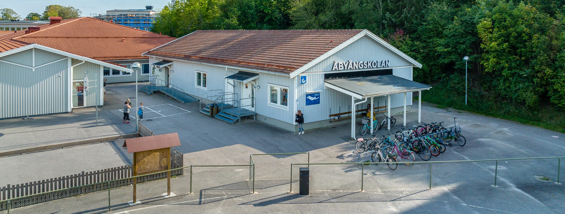 Vy över Åbyängskolan 
