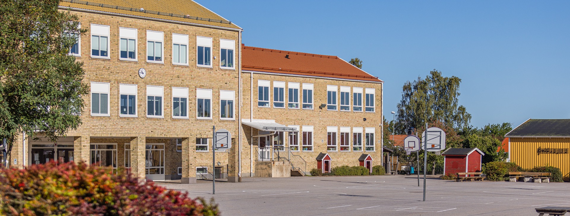Breviksskolan.