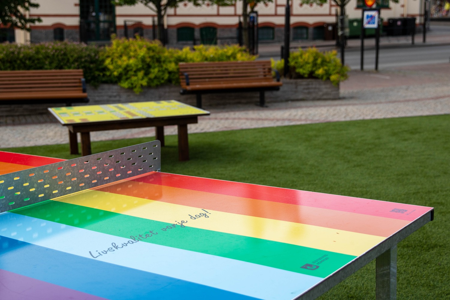 Pingisbordet på sommartorget.
