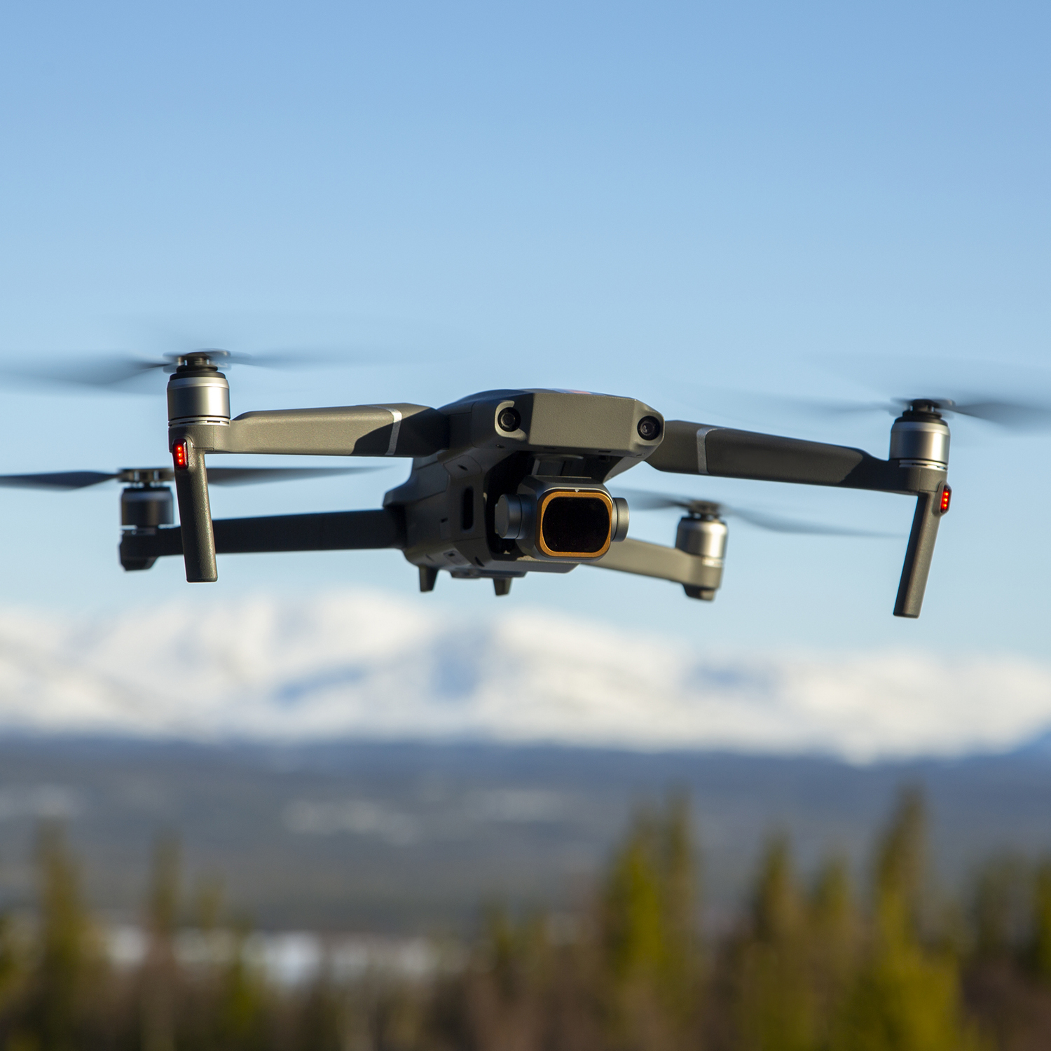 bild på drönare i luften